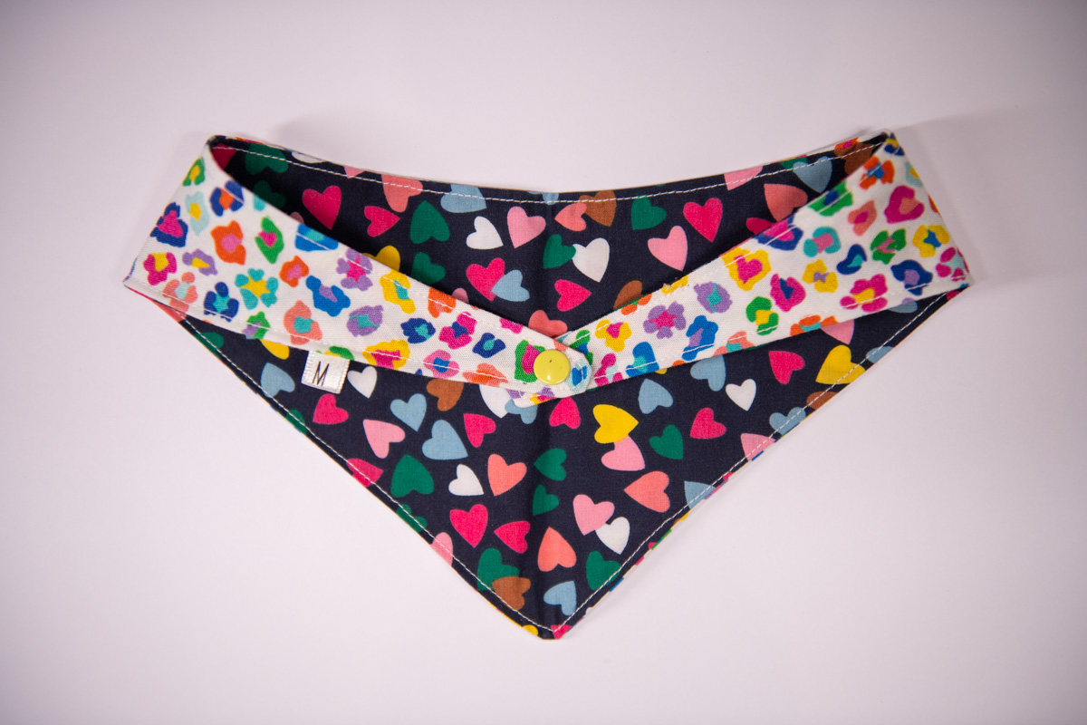 Multicoloured hearts (M)