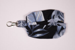 Leaf It to Me – Poop Bag Holder